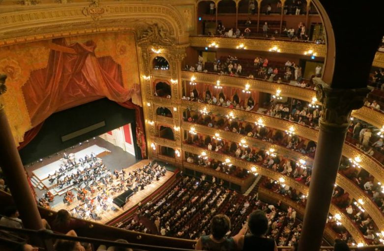 Teatro, anfiteatro e arena: c’è differenza?